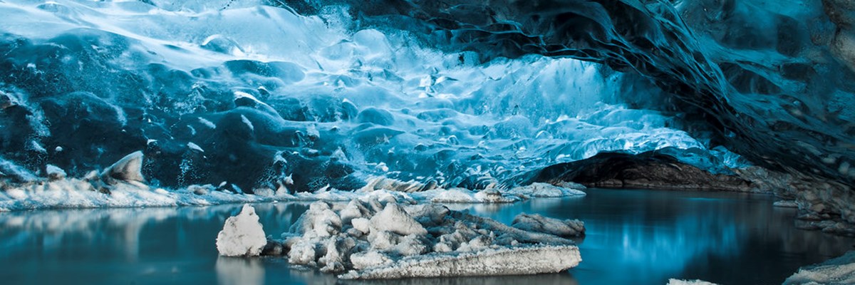 Explora las Cuevas de Hielo en Islandia: Aventura en un Mundo de Cristal