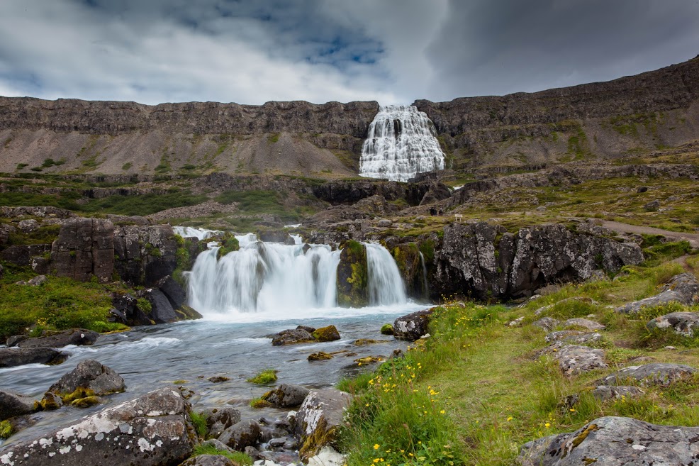 Visit Hveragerði - Snow-strewn landscapes, spectacular glaciers, and the  white peaks of volcanoes—Iceland in winter offers all the wonder you would  expect from the land of ice and fire. It's a fantastic